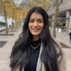 Meet your Posher, Nabiha